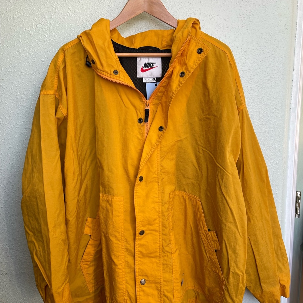 Vintage Nike yellow jacket